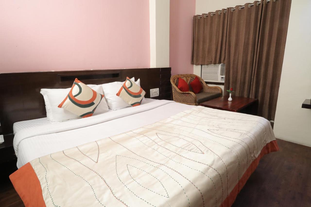 Hotel Vivek Continental قاليور المظهر الخارجي الصورة