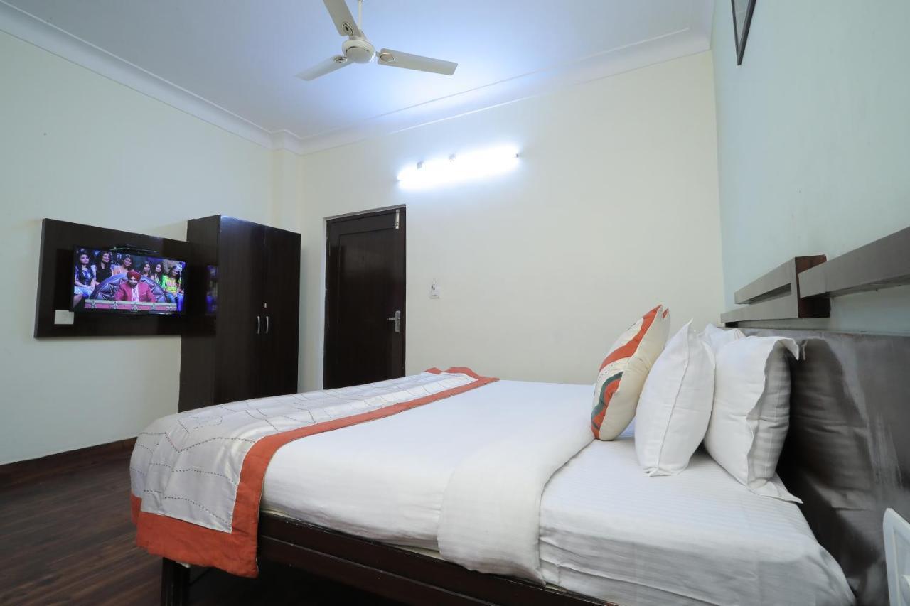 Hotel Vivek Continental قاليور المظهر الخارجي الصورة