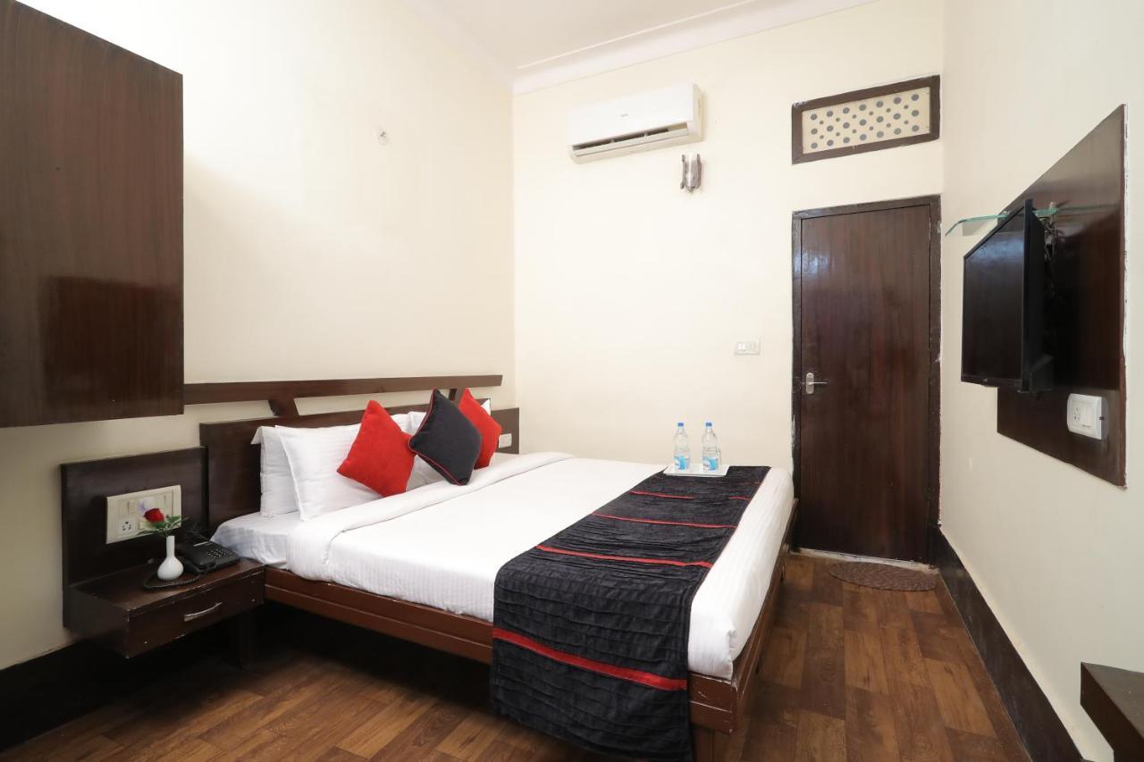 Hotel Vivek Continental قاليور المظهر الخارجي الصورة