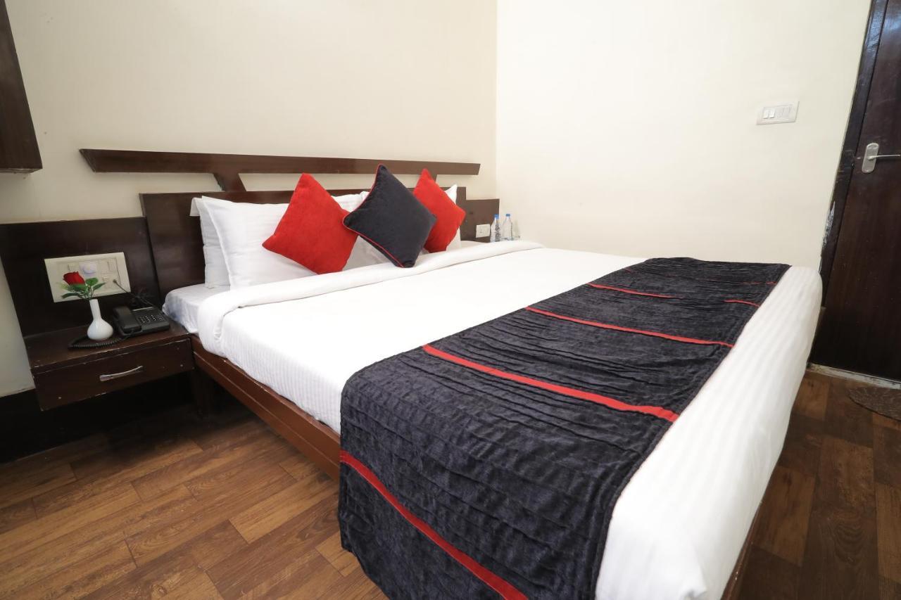 Hotel Vivek Continental قاليور المظهر الخارجي الصورة