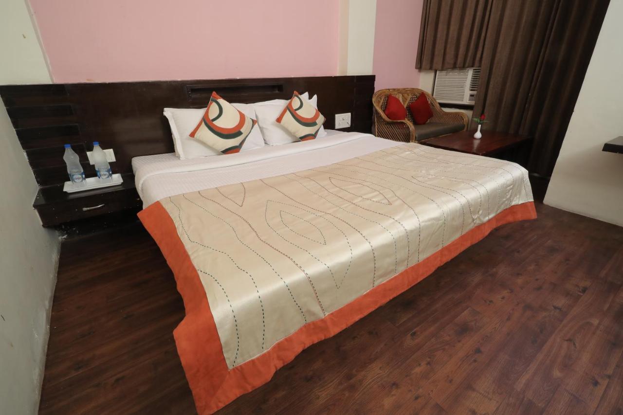 Hotel Vivek Continental قاليور المظهر الخارجي الصورة