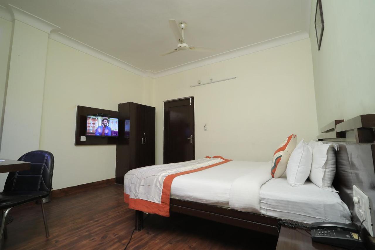 Hotel Vivek Continental قاليور المظهر الخارجي الصورة