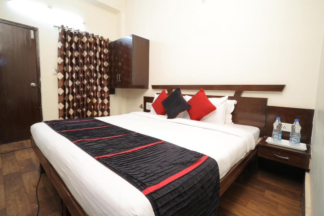 Hotel Vivek Continental قاليور المظهر الخارجي الصورة