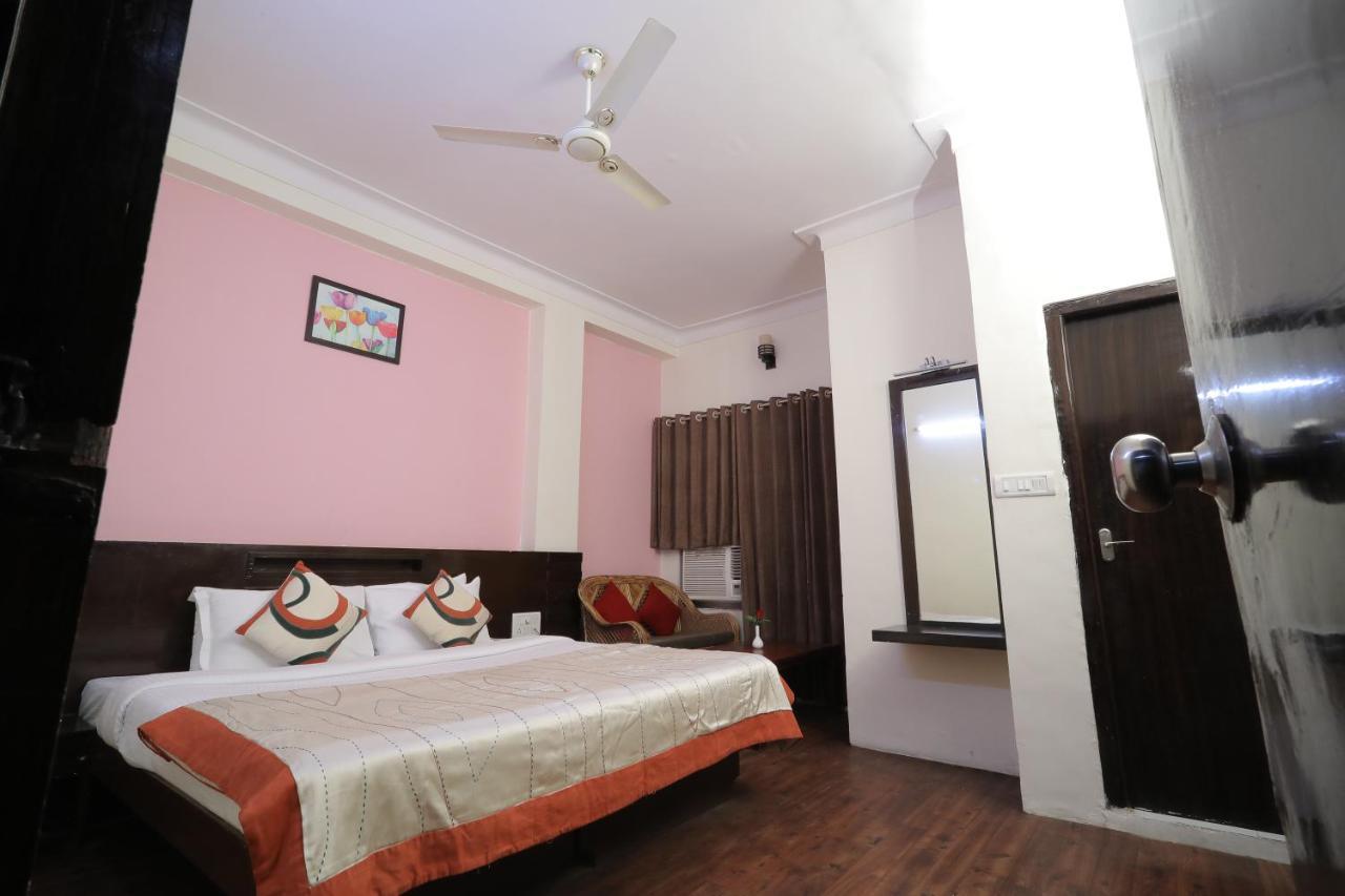 Hotel Vivek Continental قاليور المظهر الخارجي الصورة