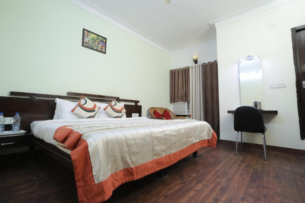 Hotel Vivek Continental قاليور المظهر الخارجي الصورة