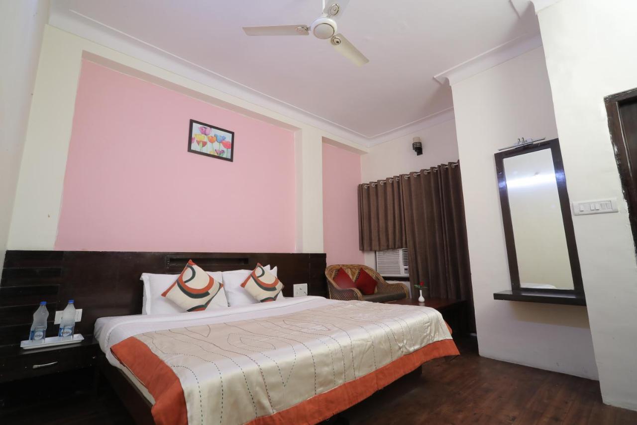 Hotel Vivek Continental قاليور المظهر الخارجي الصورة