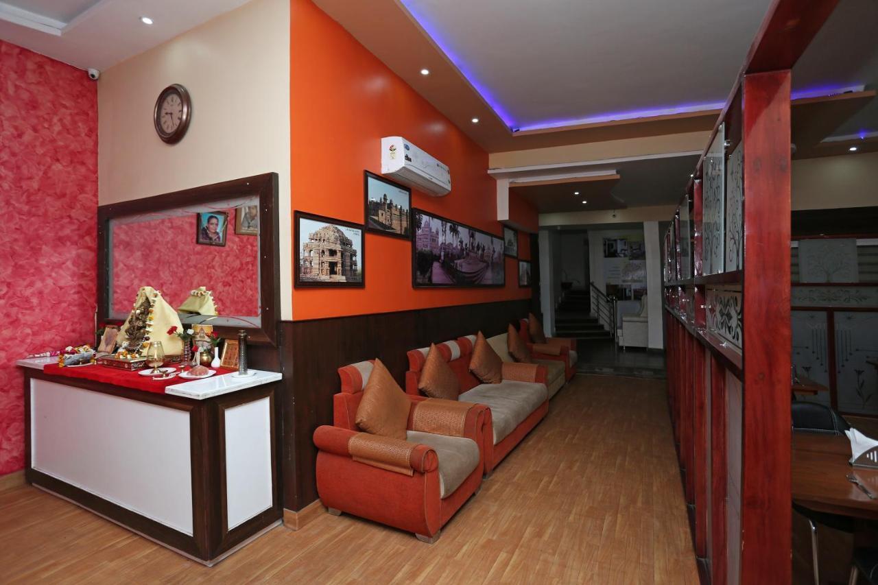 Hotel Vivek Continental قاليور المظهر الخارجي الصورة